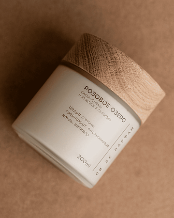 Свеча с деревянным фитилем "Розовое озеро" 200 мл